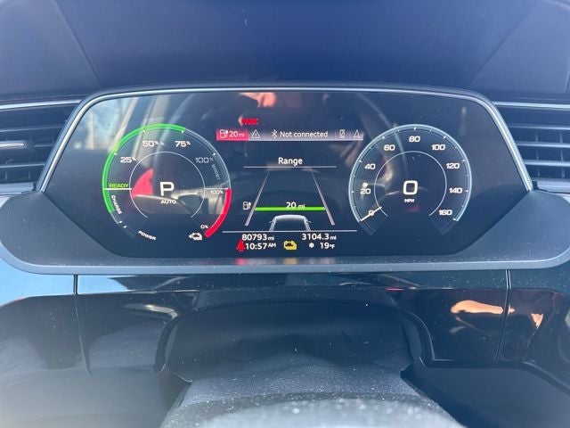 2022 Audi e-tron Premium quattro