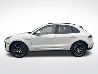 2022 Porsche Macan Base