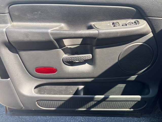 2004 Dodge Ram 1500 SLT