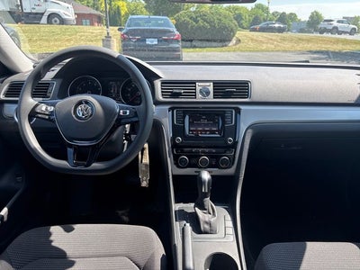 2016 Volkswagen Passat 1.8T S