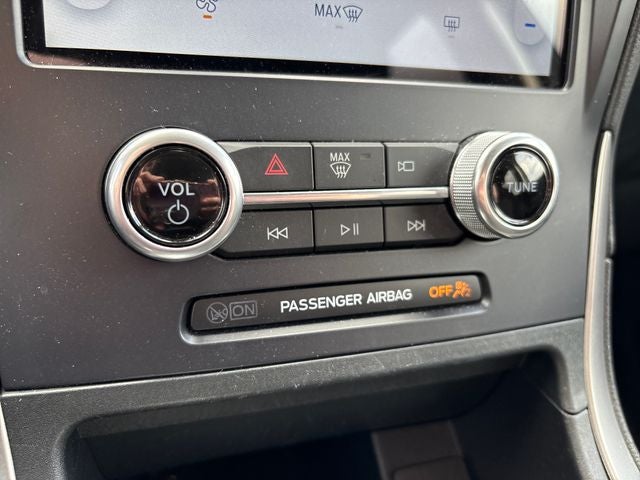 2022 Ford Edge SE