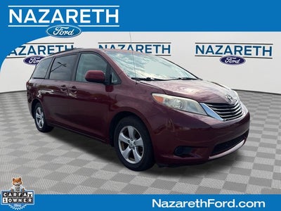 2012 Toyota Sienna LE 8 Passenger
