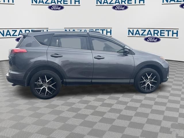 2018 Toyota RAV4 SE