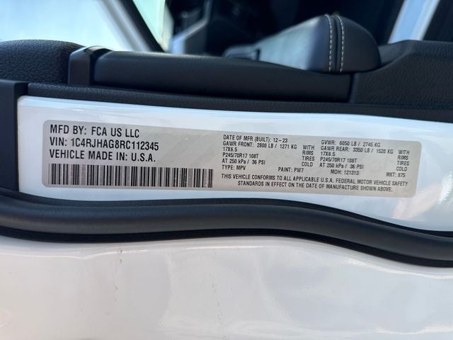 2024 Jeep Grand Cherokee Laredo