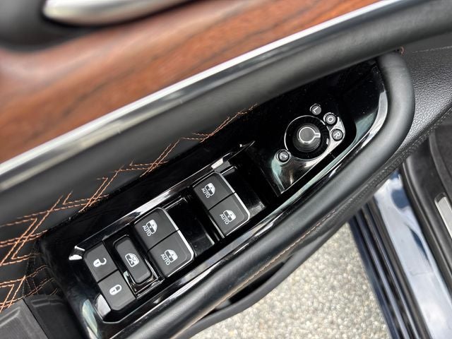 2023 Jeep Grand Cherokee Summit