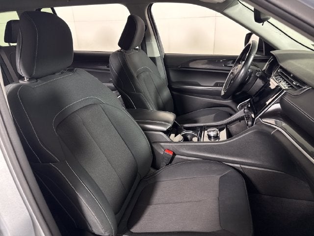 2021 Jeep Grand Cherokee L Laredo