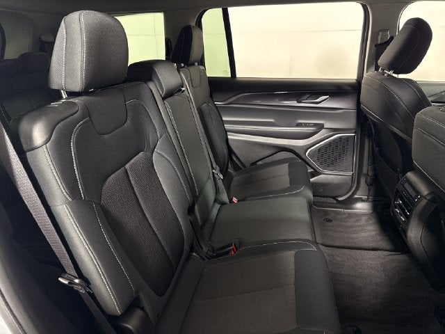 2021 Jeep Grand Cherokee L Laredo