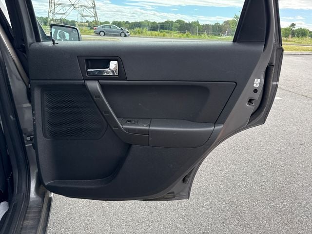2010 Ford Focus SES