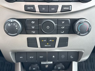 2010 Ford Focus SES