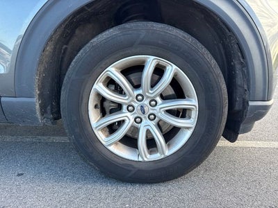 2020 Ford Explorer Base