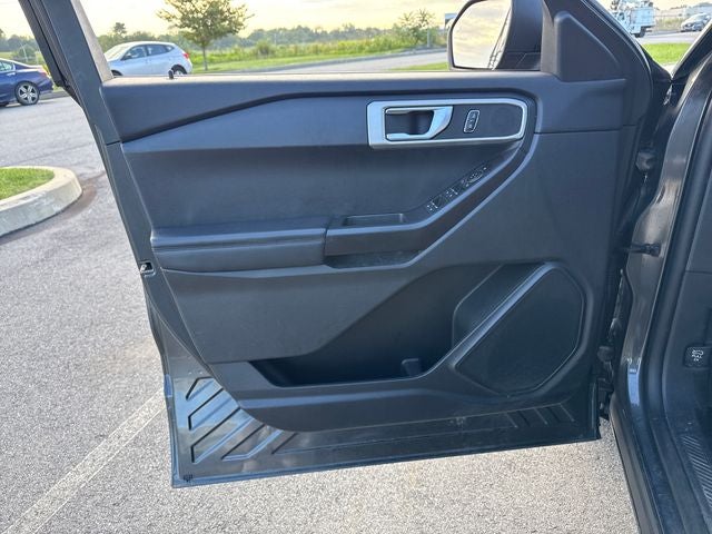 2020 Ford Explorer Base