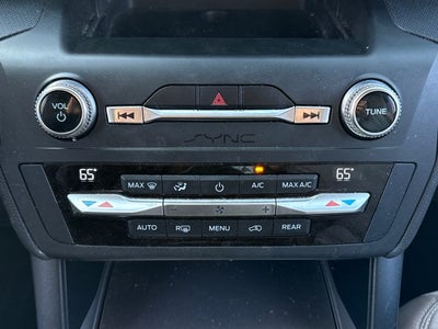 2020 Ford Explorer Base
