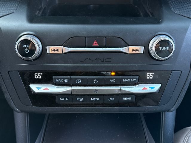 2020 Ford Explorer Base