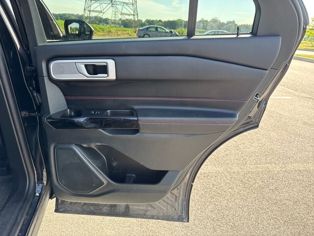 2024 Ford Explorer ST-Line