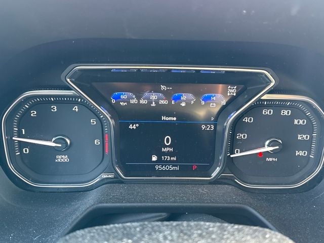 2021 GMC Yukon XL AT4