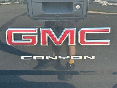 2022 GMC Canyon Elevation Standard