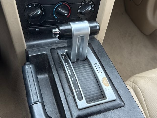 2008 Ford Mustang V6 Deluxe