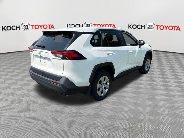 2022 Toyota RAV4 LE