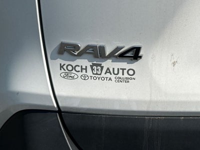 2022 Toyota RAV4 LE