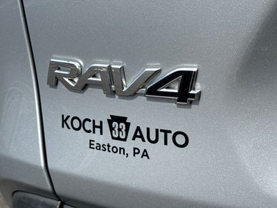 2025 Toyota RAV4 Hybrid XLE