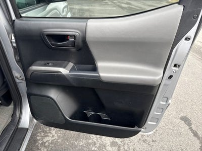 2017 Toyota Tacoma SR5 V6