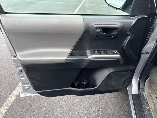 2017 Toyota Tacoma SR5 V6