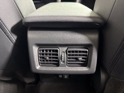 2025 Toyota Camry SE AWD