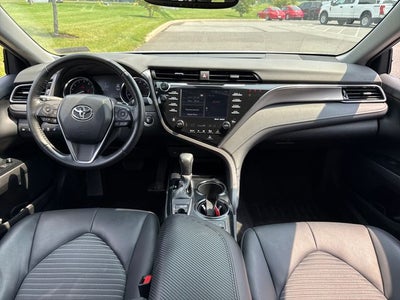 2020 Toyota Camry SE