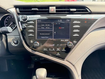 2020 Toyota Camry SE
