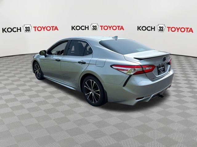 2020 Toyota Camry SE