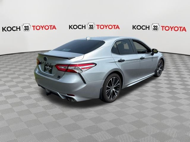 2020 Toyota Camry SE