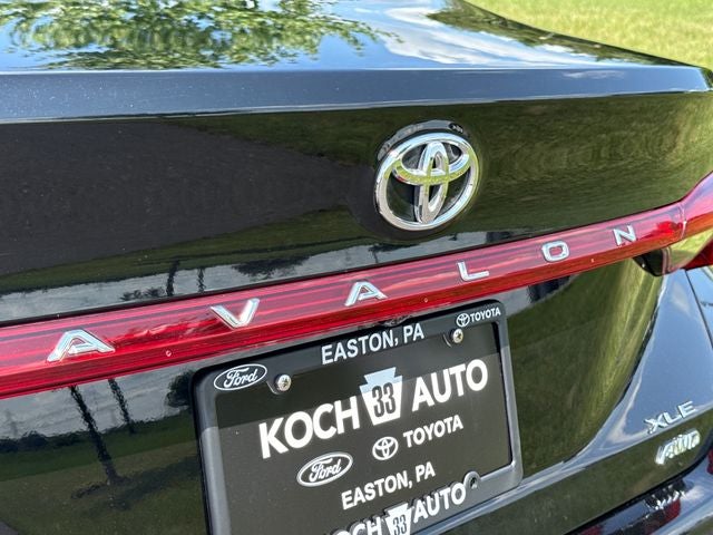 2021 Toyota Avalon XLE