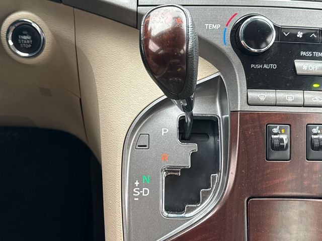 2010 Toyota Venza Base