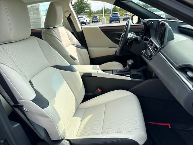 2025 Lexus ES 350