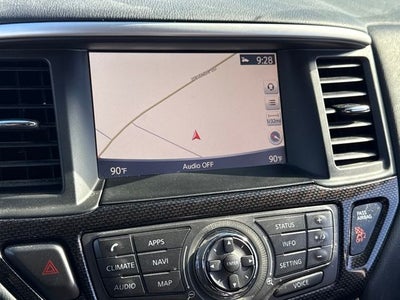 2020 Nissan Pathfinder SV