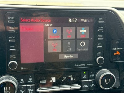 2021 Toyota Highlander LE