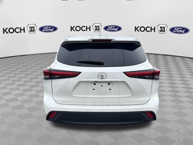 2021 Toyota Highlander LE