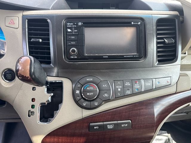 2012 Toyota Sienna XLE 7 Passenger