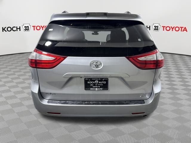 2018 Toyota Sienna XLE 7 Passenger