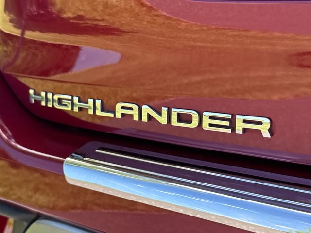 2022 Toyota Highlander Hybrid Platinum