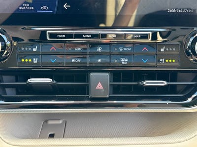 2022 Toyota Highlander Hybrid Platinum
