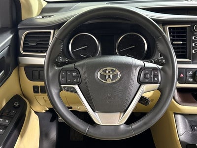 2016 Toyota Highlander XLE V6