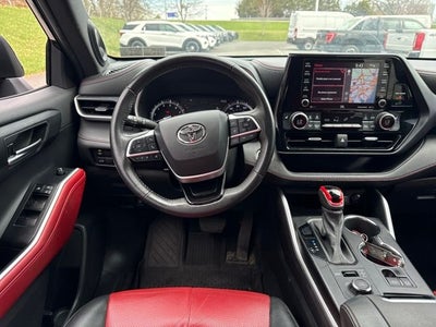 2022 Toyota Highlander XSE