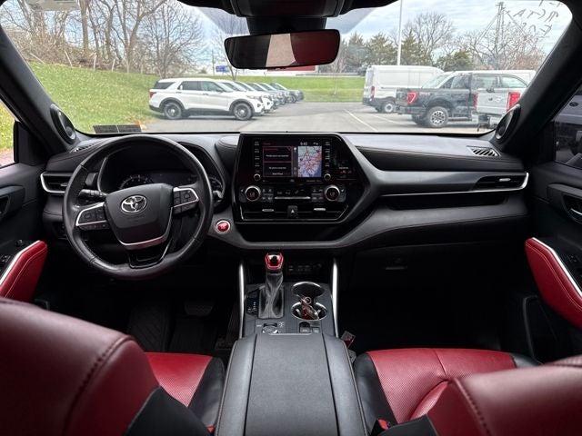 2022 Toyota Highlander XSE