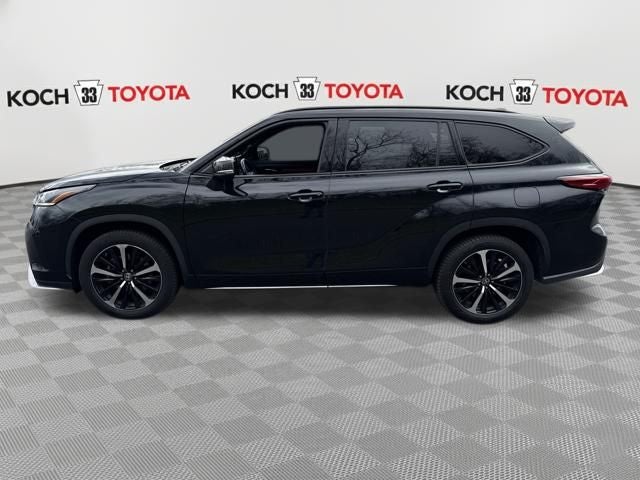 2022 Toyota Highlander XSE