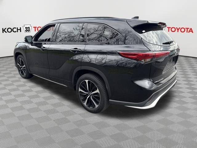 2022 Toyota Highlander XSE