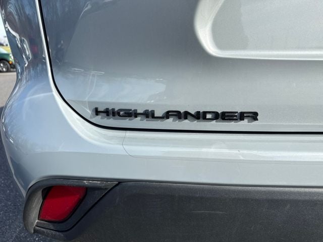 2024 Toyota Highlander Hybrid XLE Nightshade