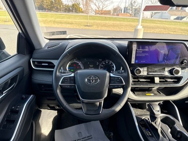 2024 Toyota Highlander Hybrid XLE Nightshade