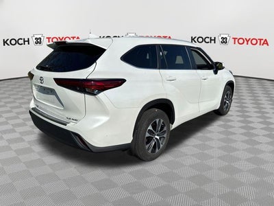 2023 Toyota Highlander XLE