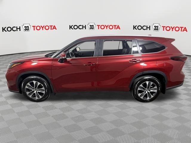 2025 Toyota Highlander XLE